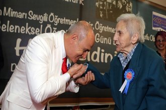 Başkan Dr. Hasan Akgün’den Öğretmenler Günü Mesajı